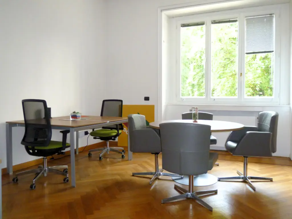 Ufficio privato o coworking: confronto tra spazi di lavoro
