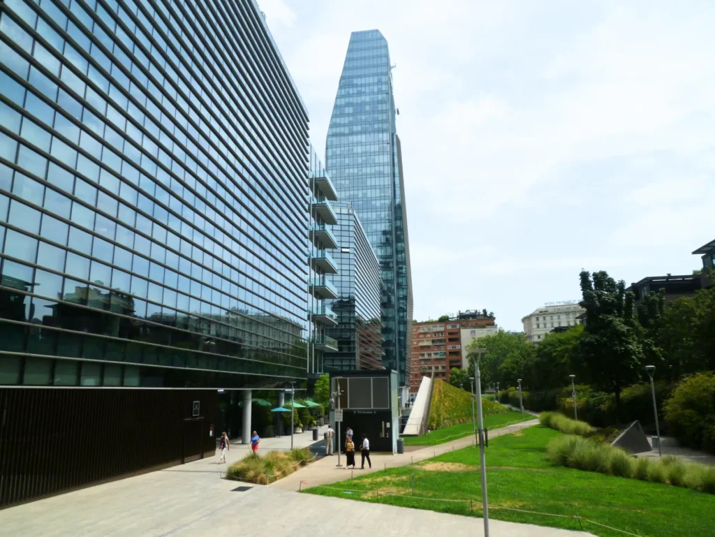 CNI Business Center in Piazza della Repubblica 19 a Milano