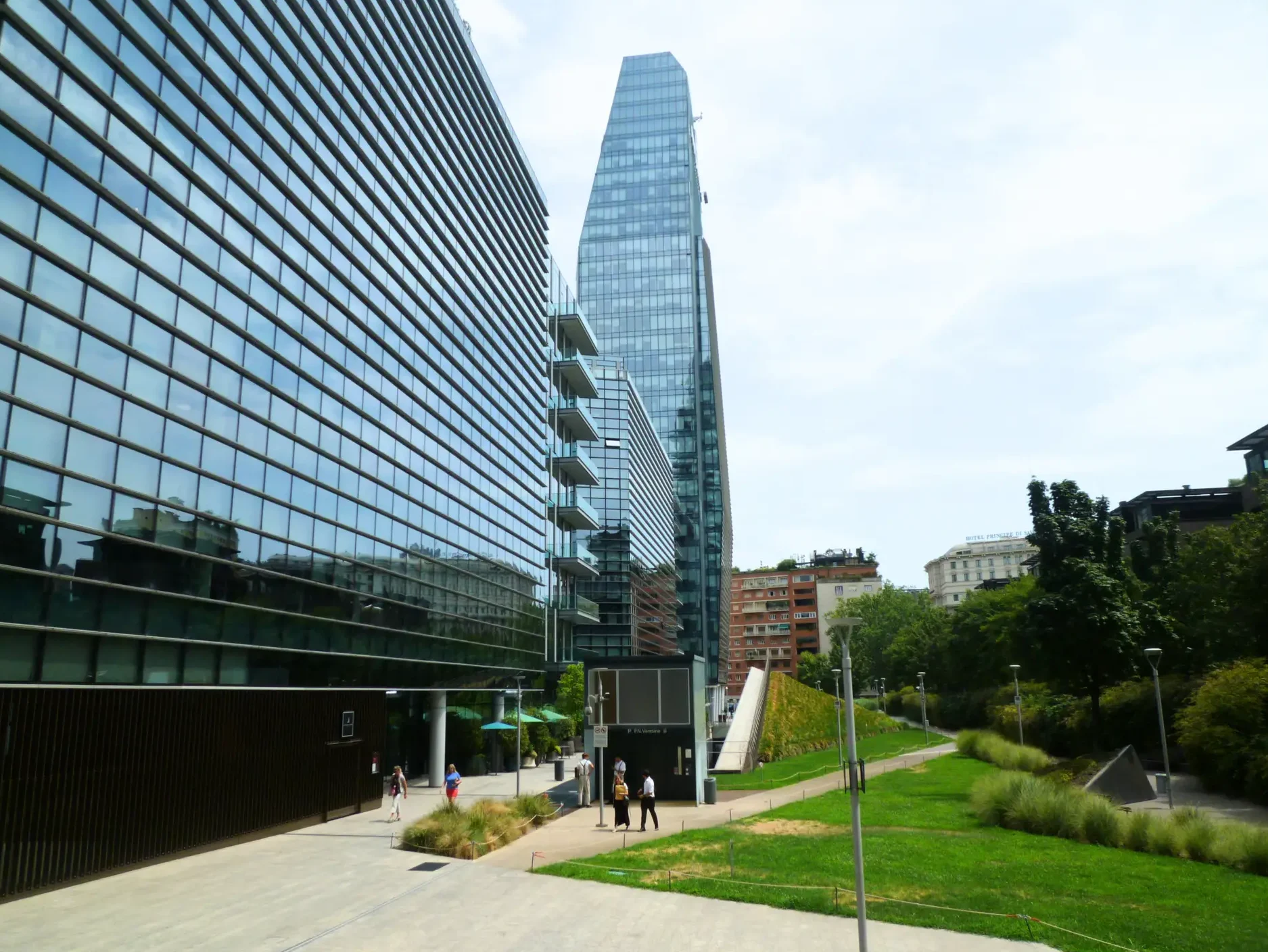 CNI Business Center in Piazza della Repubblica 19 a Milano